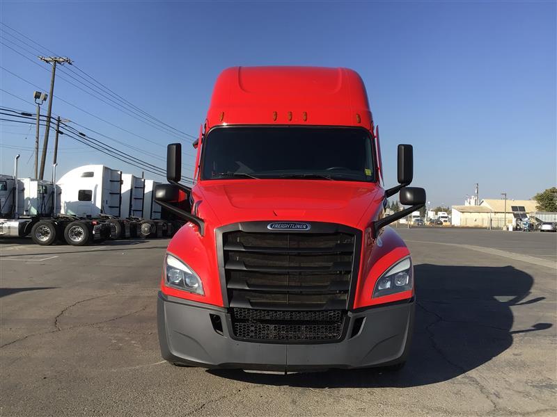 2023 Freightliner Cascadia