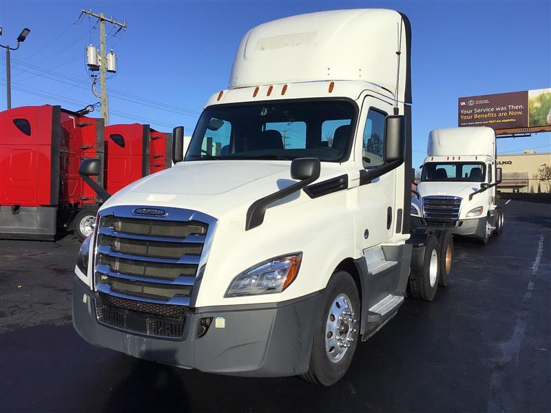 2020 Freightliner Cascadia