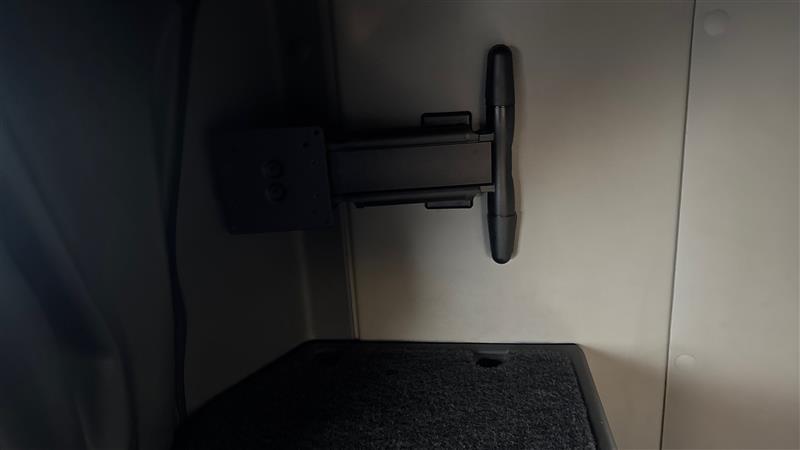 Thumbnail 27