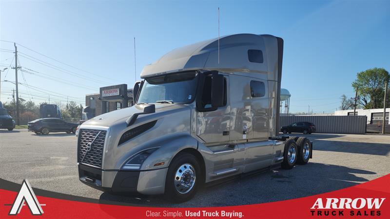 2022 Volvo VNL 760