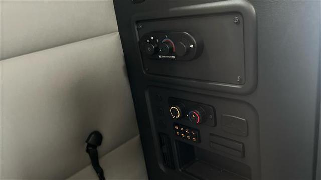 Thumbnail 25