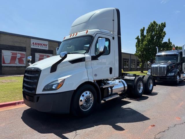 2020 Freightliner Cascadia