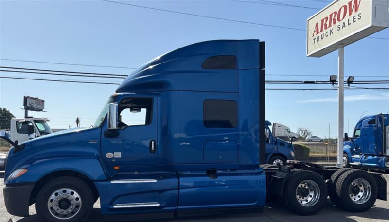 2020 International LT625