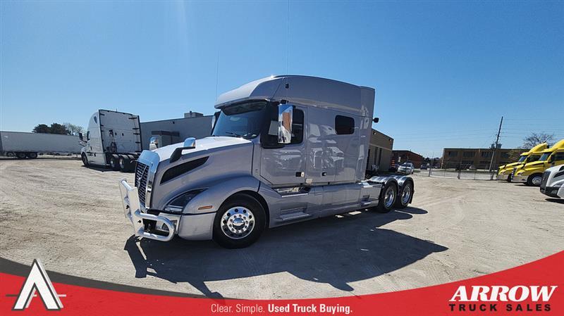 2022 Volvo VNL 740