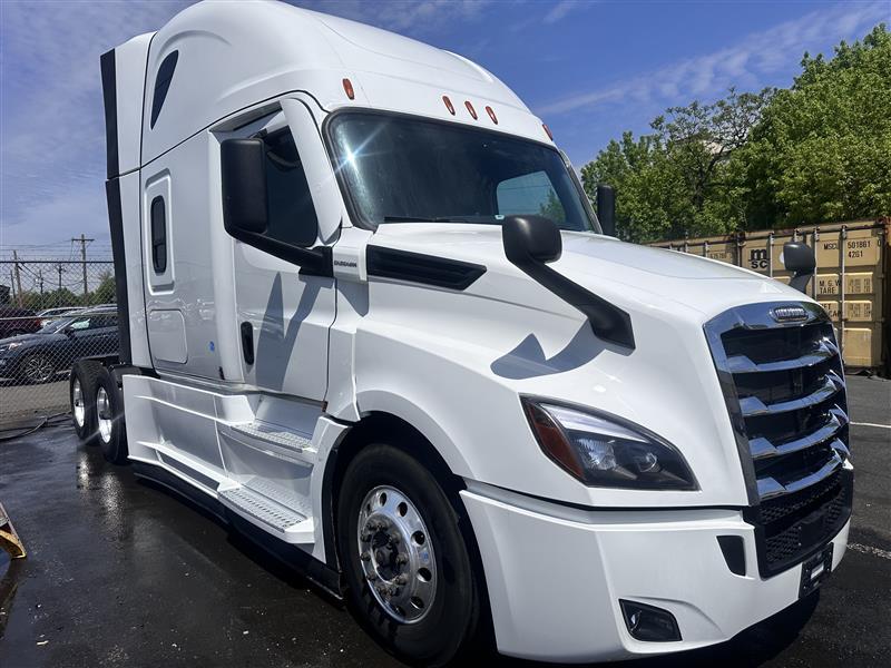 2022 Freightliner Cascadia