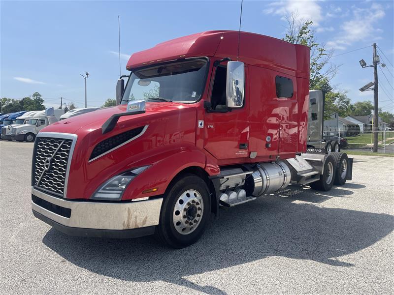 2021 Volvo VNL 740