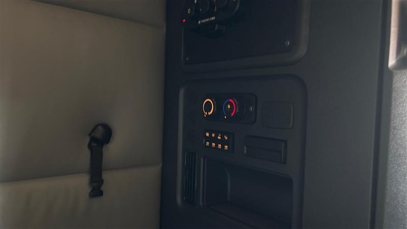 Thumbnail 28