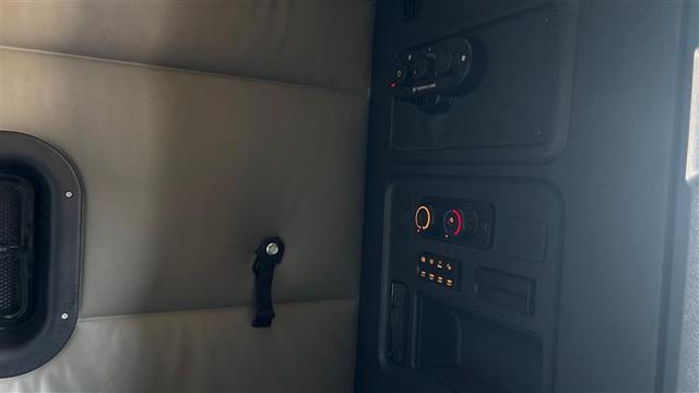 Thumbnail 28