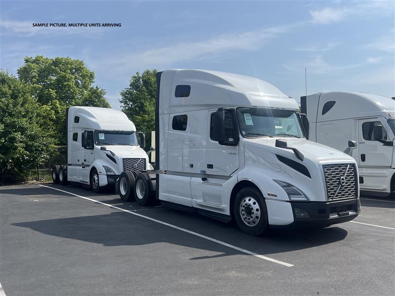 2022 Volvo VNL 760