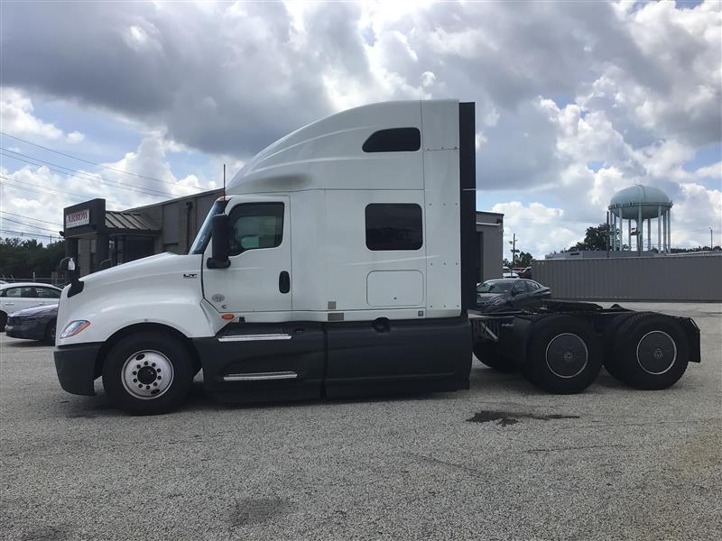 2022 International LT625