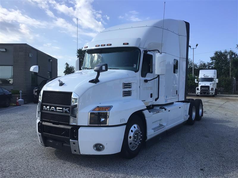 2023 Mack AN64T