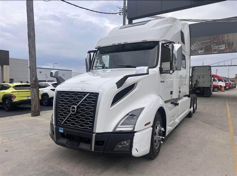 2023 Volvo VNL 860