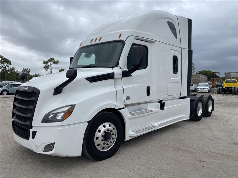 2023 Freightliner Cascadia