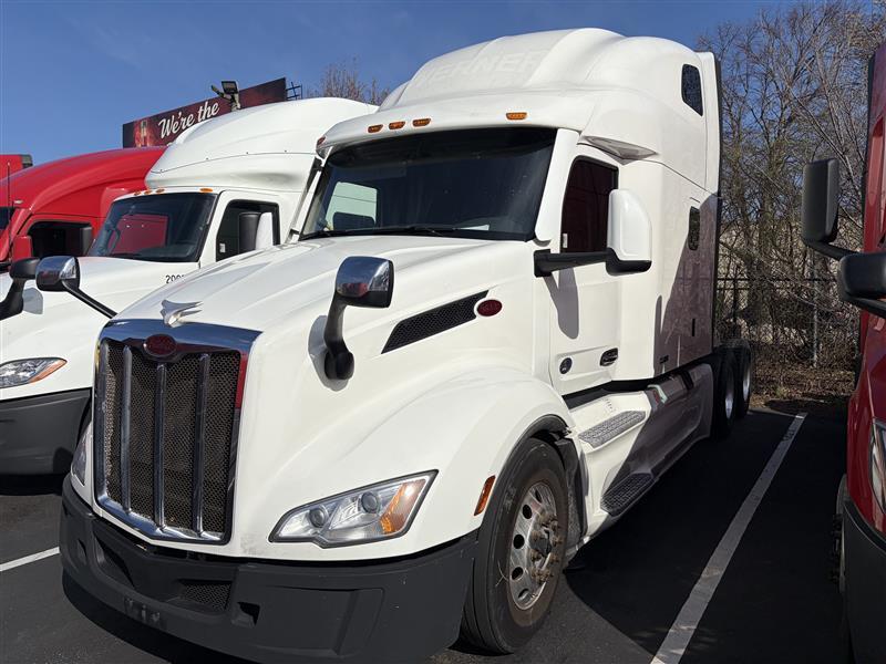 2022 Peterbilt 579