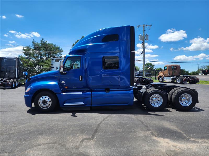 2021 International LT625