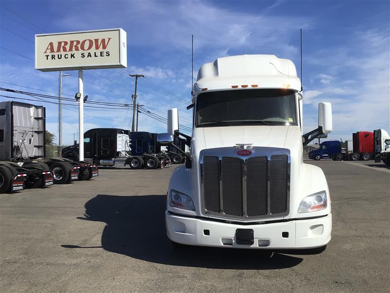 2022 Peterbilt 579