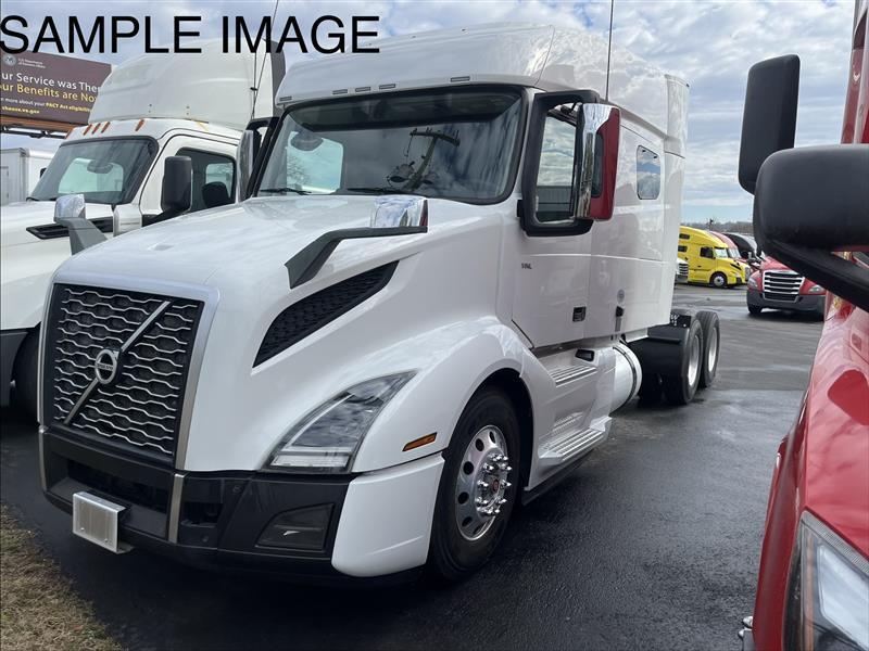 2021 Volvo Volvo 70" Midroof