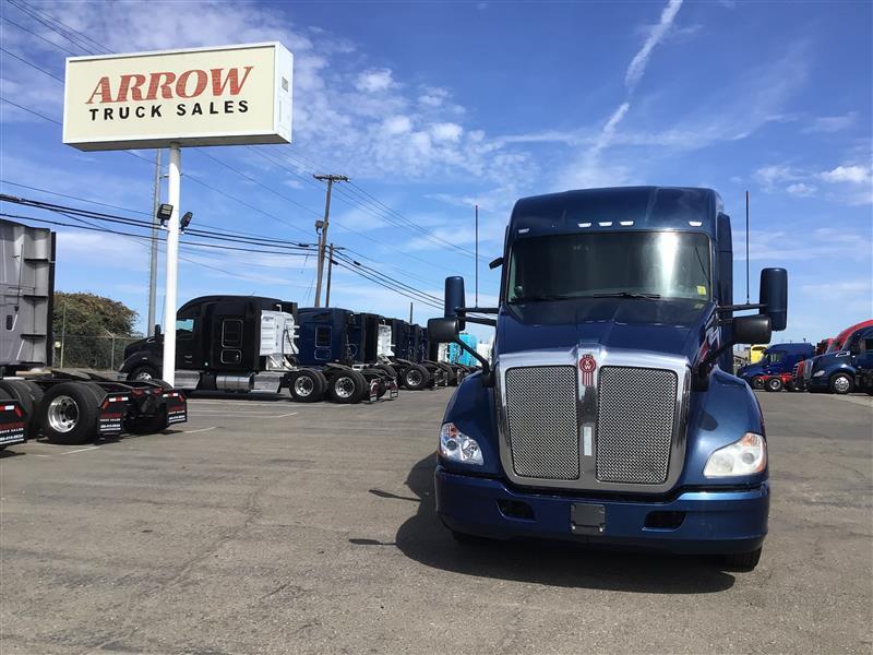 2022 Kenworth T680