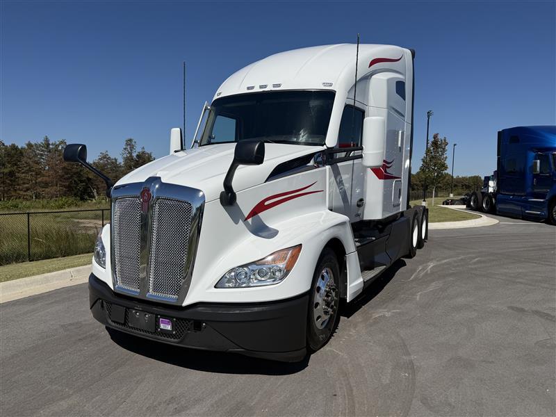 2023 Kenworth T680