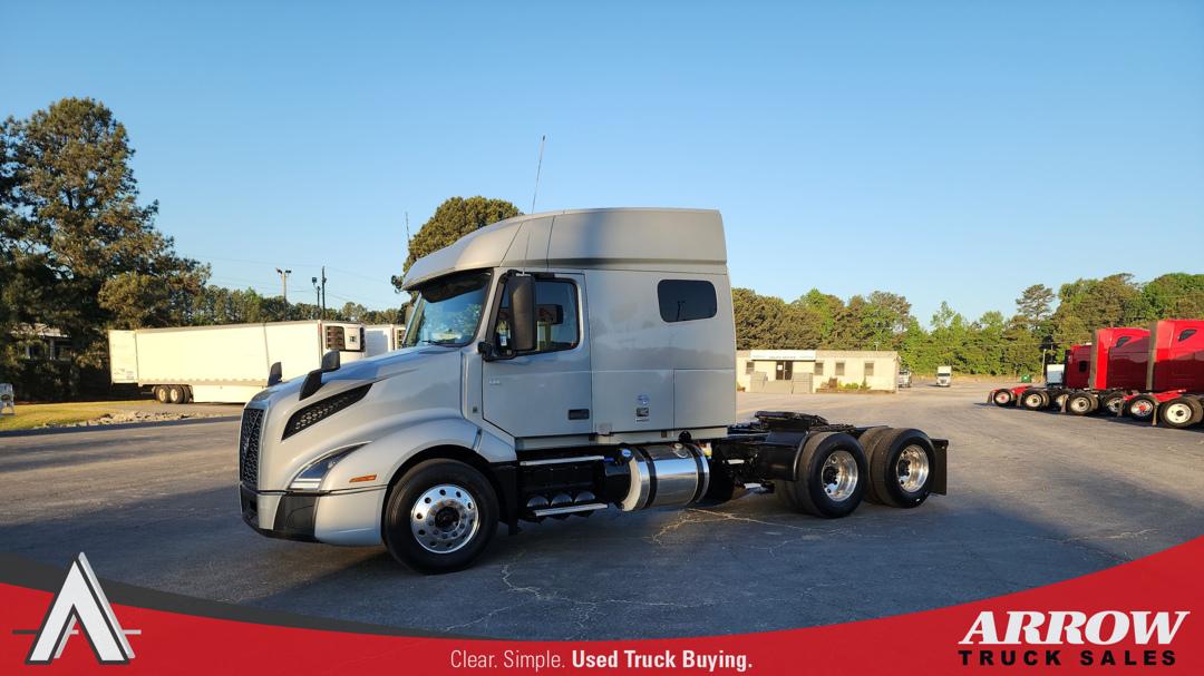 2022 Volvo VNL 740