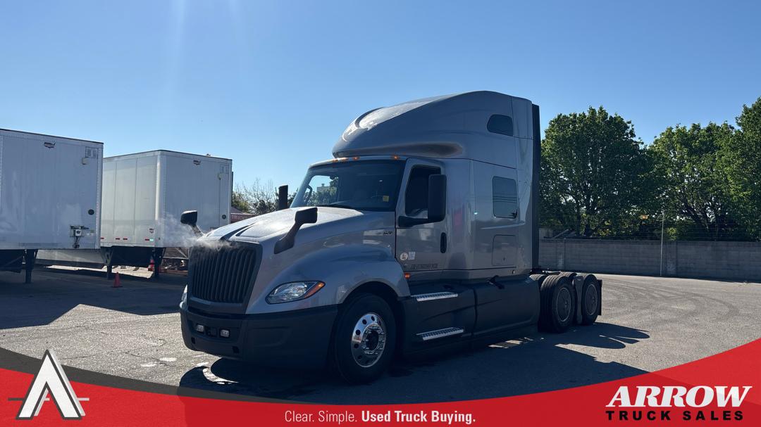 2022 International LT