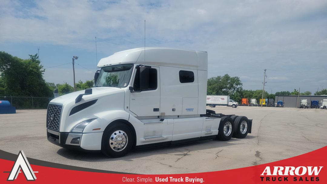 2022 Volvo VNL 740