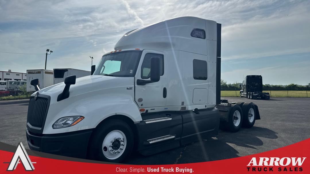 2022 International LT625