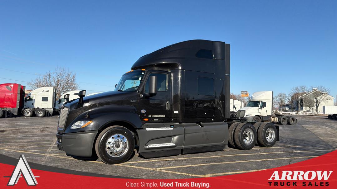 2022 International LT