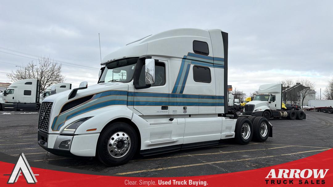 2022 Volvo VNL64T860