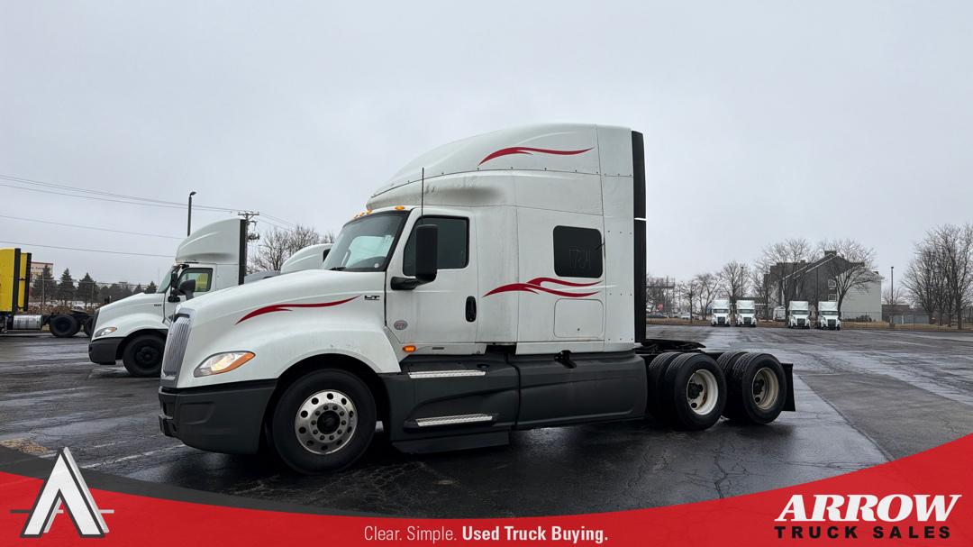 2022 International LT