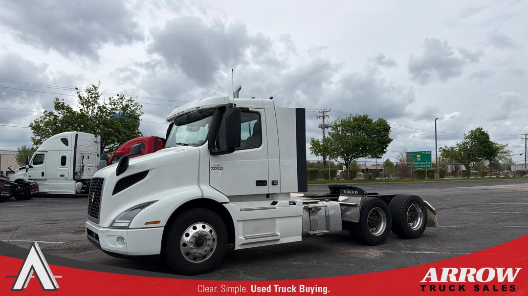 2024 Volvo VOLVO VNR64T DAY CAB