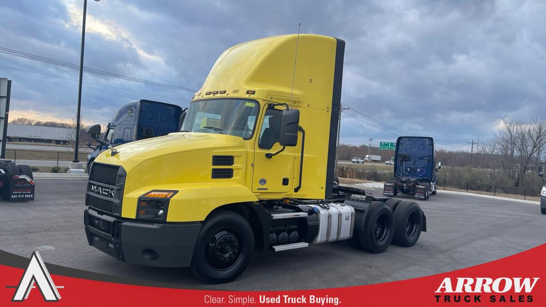 2022 Mack AN64T