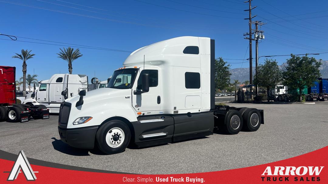 2022 International LT625