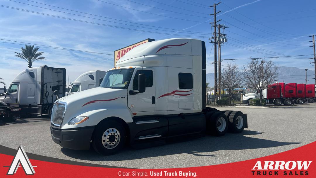 2022 International LT