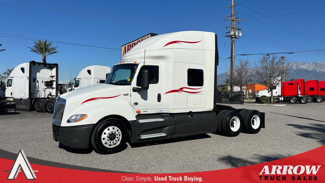 2022 International LT