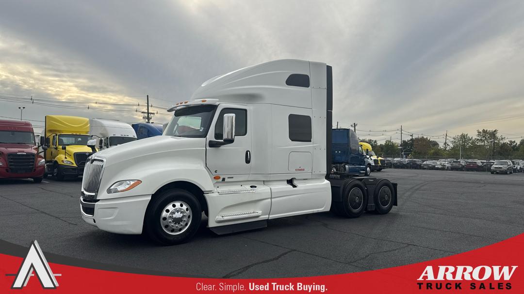 2022 International LT625