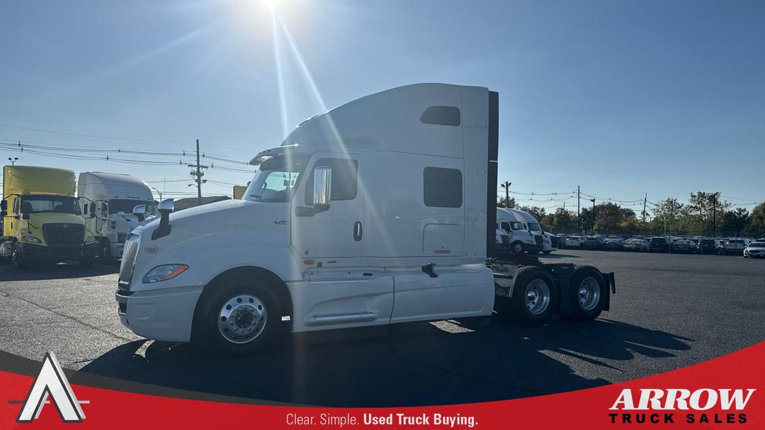 2022 International LT625