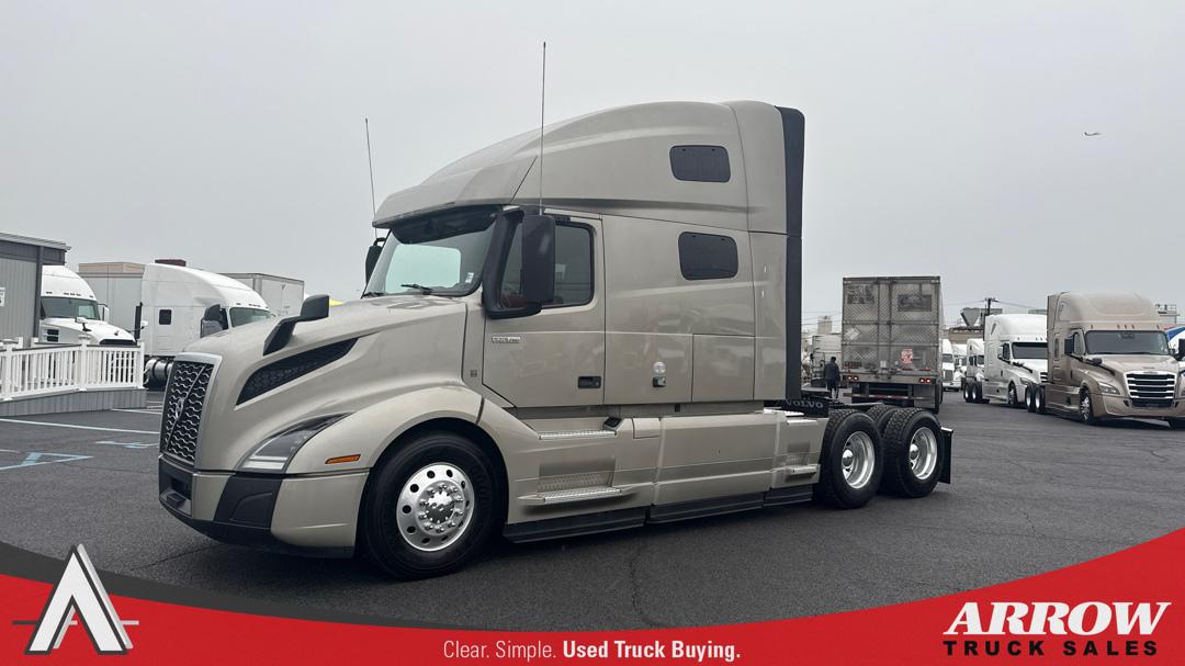 2022 Volvo VNL 760