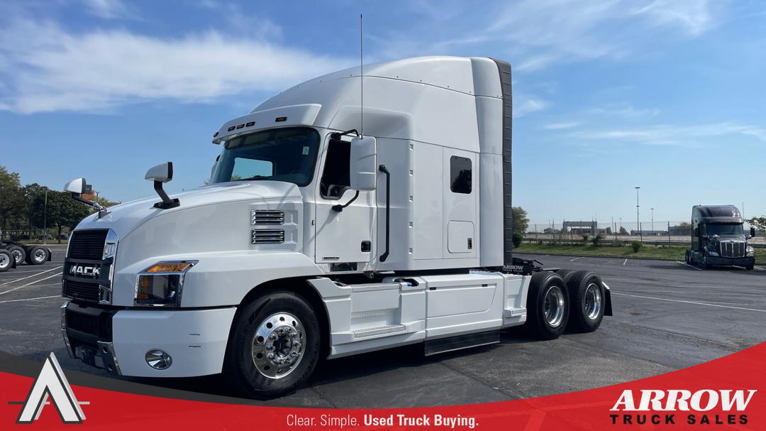 2023 Mack AN64T