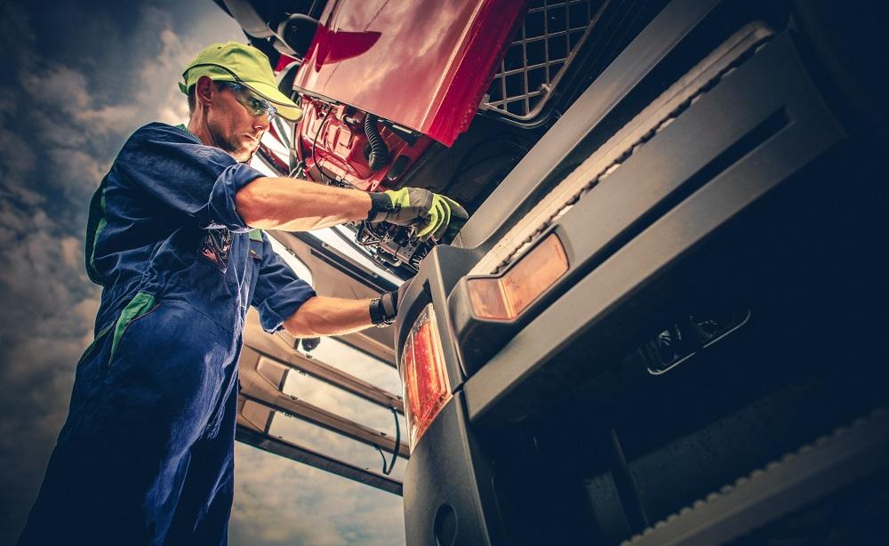 Semi Truck Preventative Maintenance – Scheduling and Checklist Tips Cover Image
