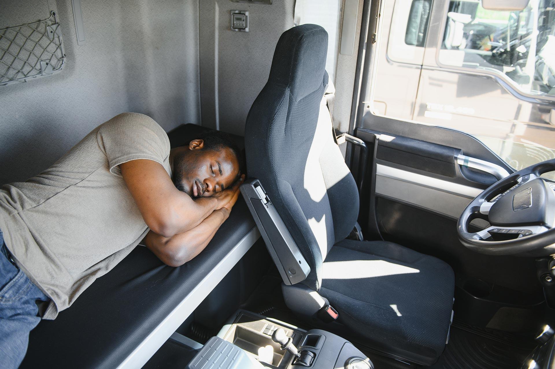 Top Comfort Features for Long-Haul Truckers Cover Image