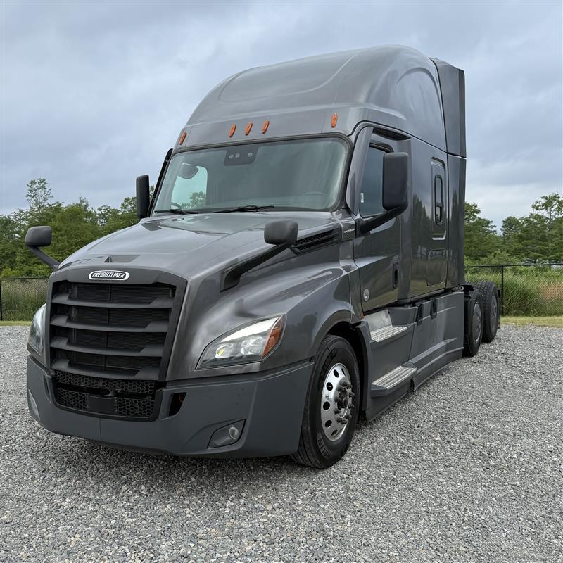 2022 Freightliner Cascadia