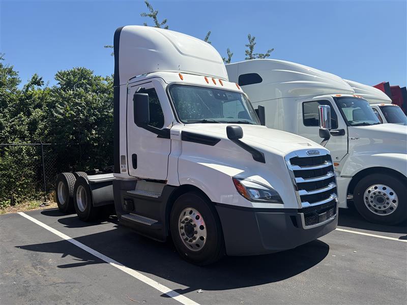 2022 Freightliner Cascadia