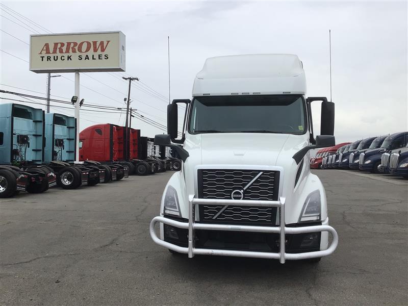 2024 Volvo VNL64T760